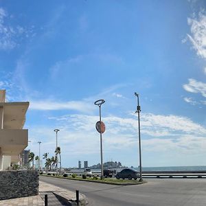 Hotel Cabinas Al Mar